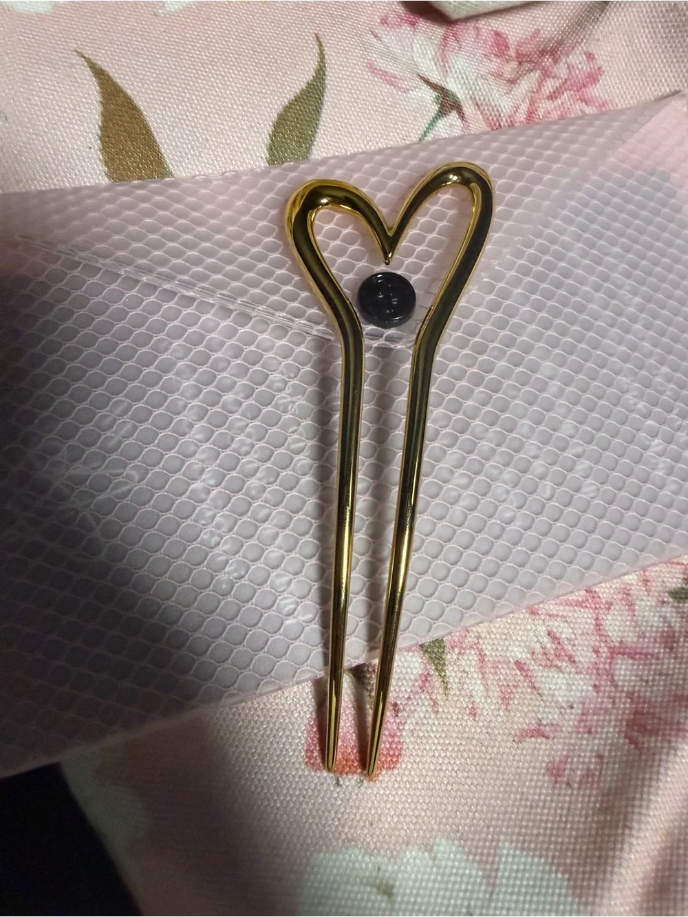 Deborah Pagani gold Heart Pin